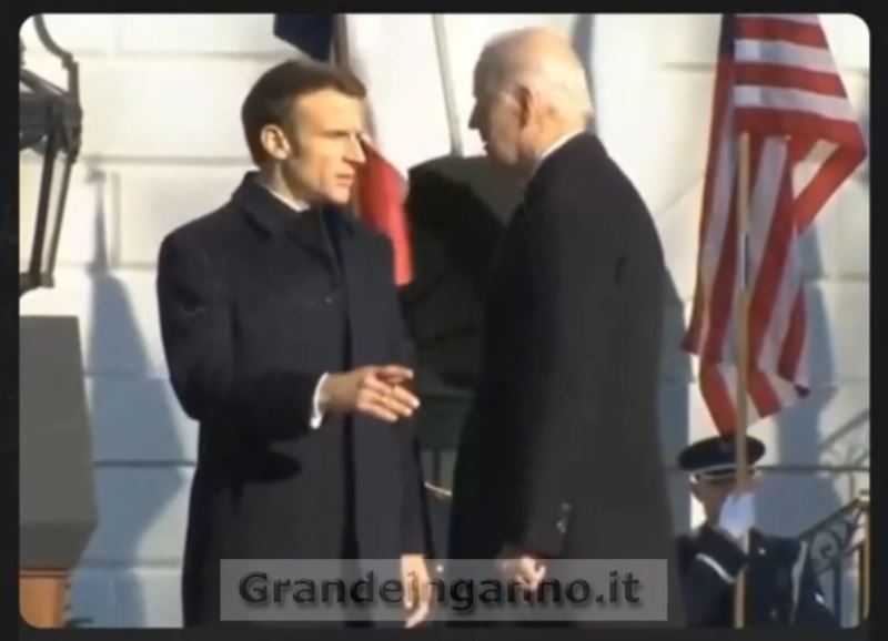 Macron spiega a Biden da che parte deve guardare
