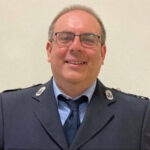 Malore improvviso: agente polizia locale di 48 anni muore al Comando