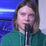 Clima, Greta Thunberg attacca Davos: "Qui le persone che distruggono il pianeta"