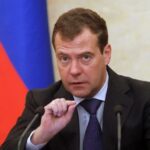 La dura critica del vicepresidente del consiglio di sicurezza russo Dimitri Medvedev contro il ministro italiano e l'Europa