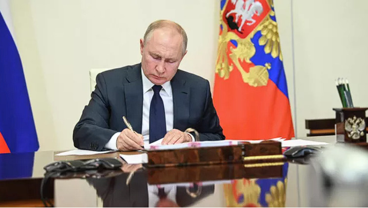 Putin ha firmato la legge sulla lingua di Stato, che regola l’uso delle parole straniere