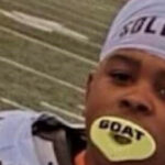 "Il mio fratellino non si muove più": 12enne muore giocando a football