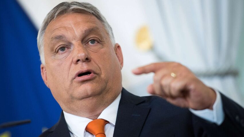 Viktor Orbán: “La madre è una donna. Il padre è un uomo. Lascia stare i nostri figli. Punto. Fine della discussione”
