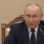 Putin avverte: la Russia reagirà adeguatamente a forniture di proiettili all'uranio impoverito