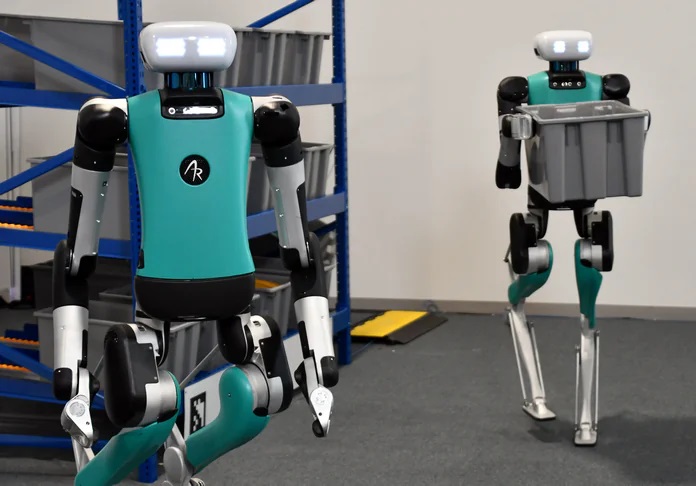 Azienda crea robot umanoide lavoratore, ne produrrà 10.000 esemplari all’anno: Sostituirà i lavoratori umani