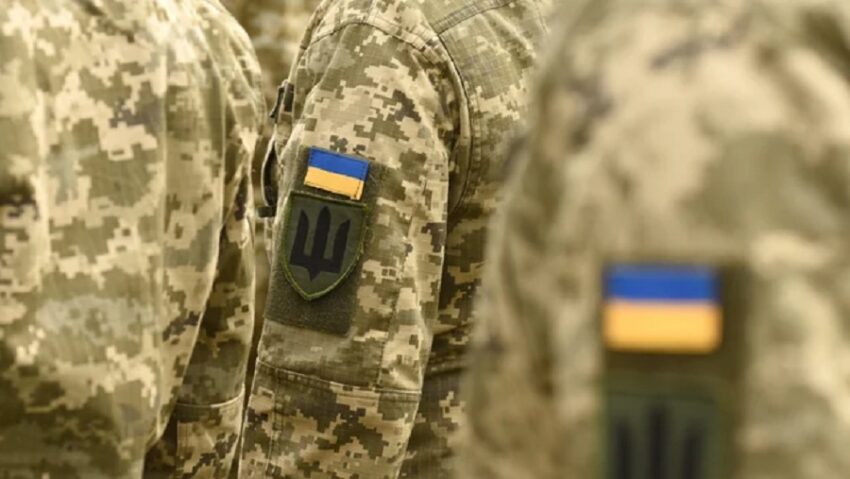 L’Ucraina prevede di mandare in guerra tutte le donne sotto i 60 anni