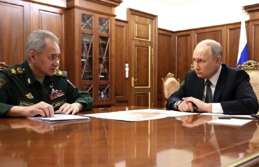 Putin ha invitato le forze armate ucraine a “non piangere via radio”, ma ad arrendersi