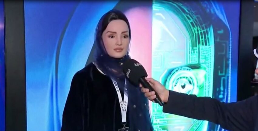 L’ Arabia Saudita presenta ‘Sara’ un robot umanoide femminile conforme alla sharia