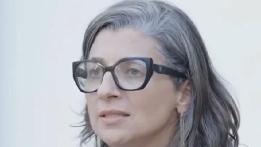 Francesca Albanese: Il genocidio dei palestinesi non si ferma perché dietro c’è un industria, un enorme business.
